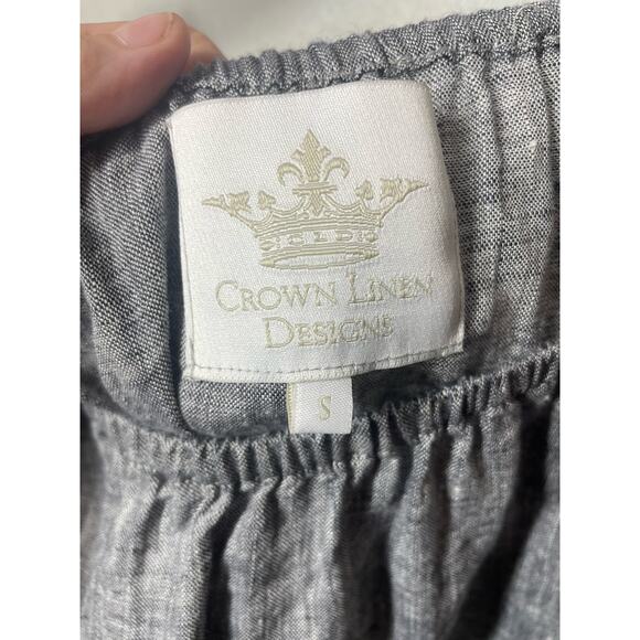 Crown Linen Designs Top Gray Size Small Ruffle 3/4 Sleeve Hem - Picture 3 of 5